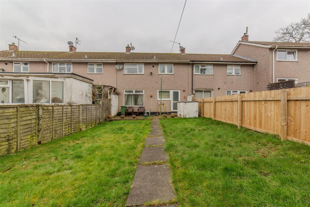 27 Manorbier Drive-17.jpg