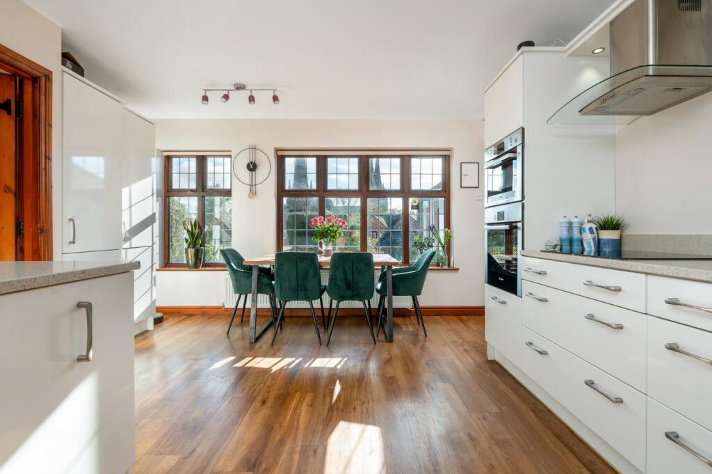 17 Gaia Lane PH-40.jpg