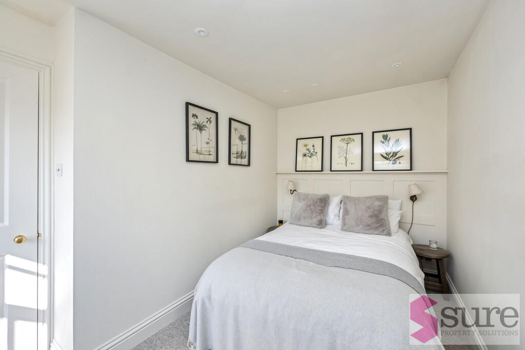 College Place, 36...