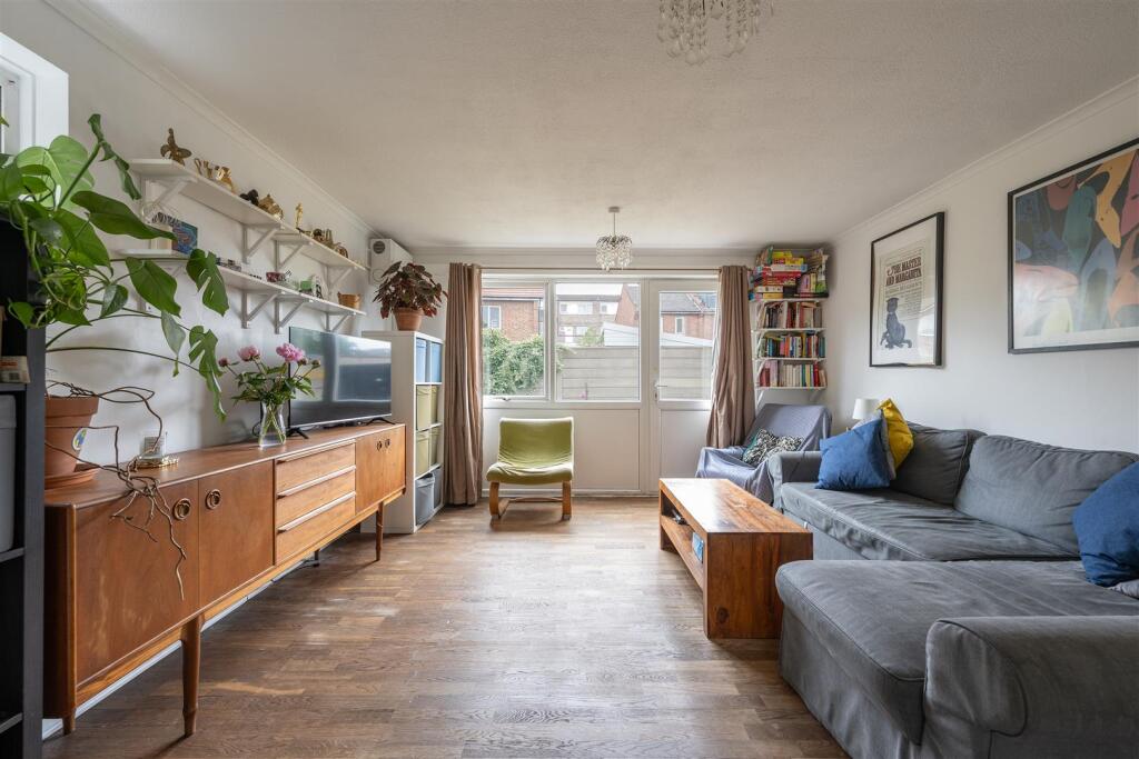 Hatfield Road, E15