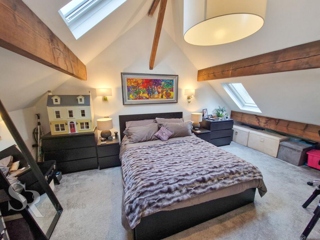 Bedroom (Mezzanine Level)