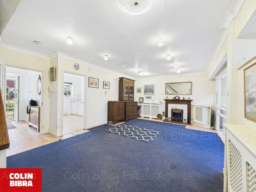 CAM04175G0-PR0064...