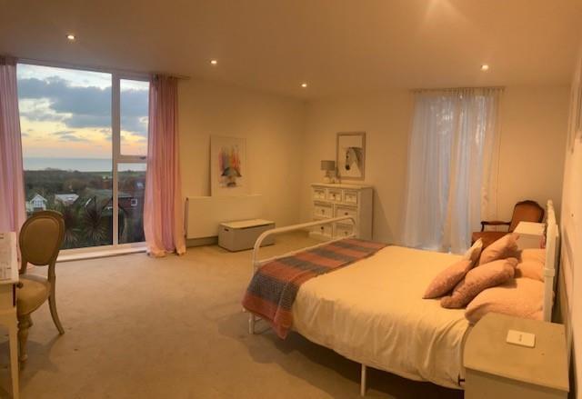 Bed 4.jpg