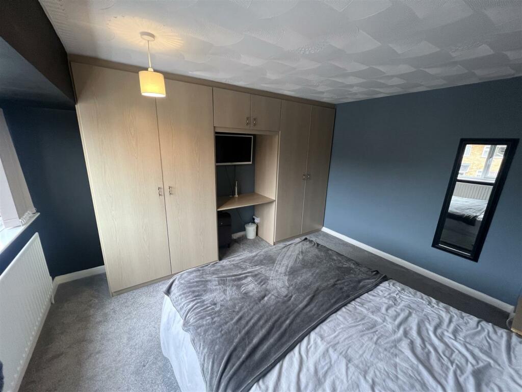 Bedroom 1B.JPG