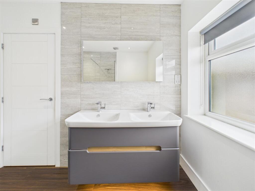 En-suite Shower Room