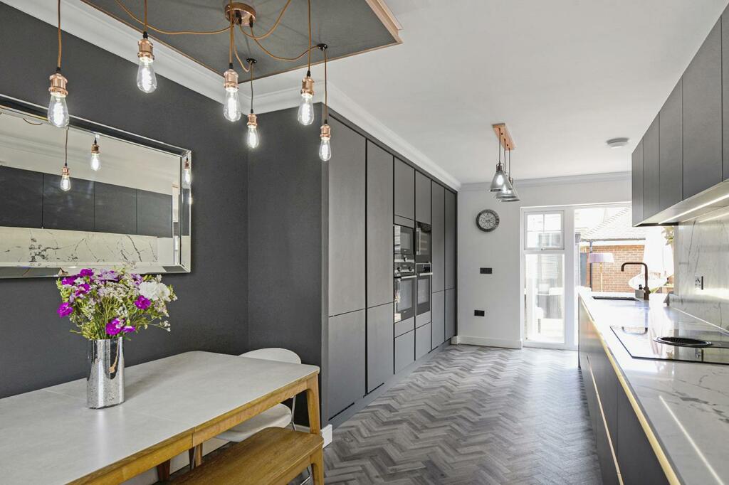 Kitchen/Diner/Family Room