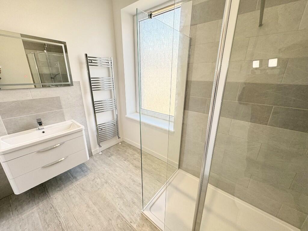 Shower-room 1