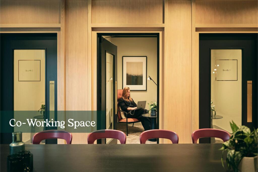 8a3a9c9839545d871d930675a982