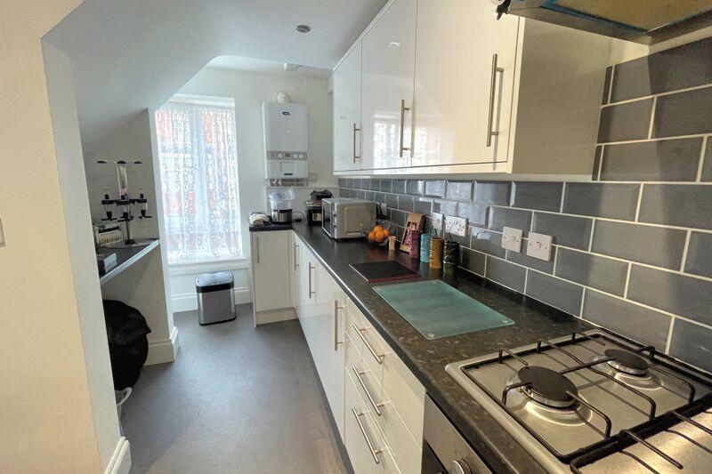 108 Queens Road - Kitchen
