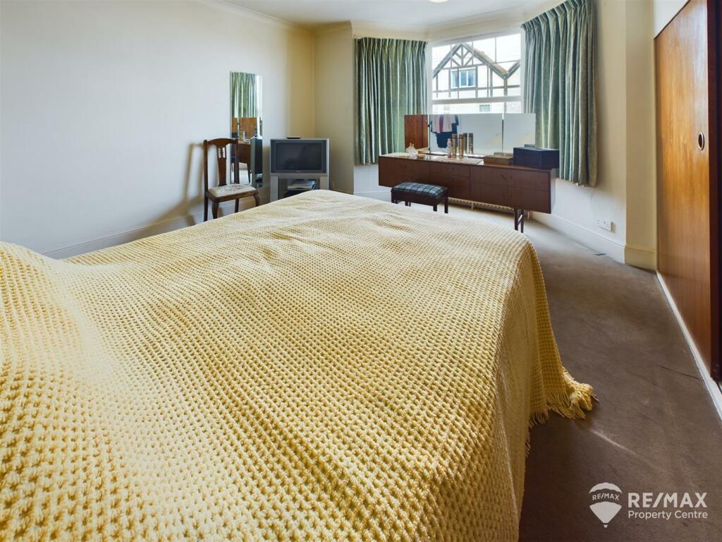 Bedroom 2.jpg
