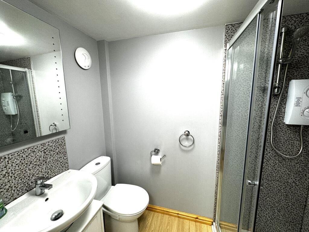 En-suite Bathroom