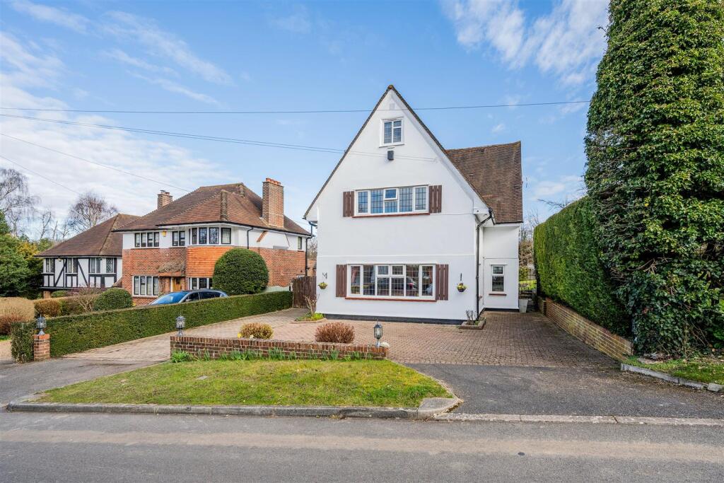 STAGBURY CLOSE, 9 (2).jpg