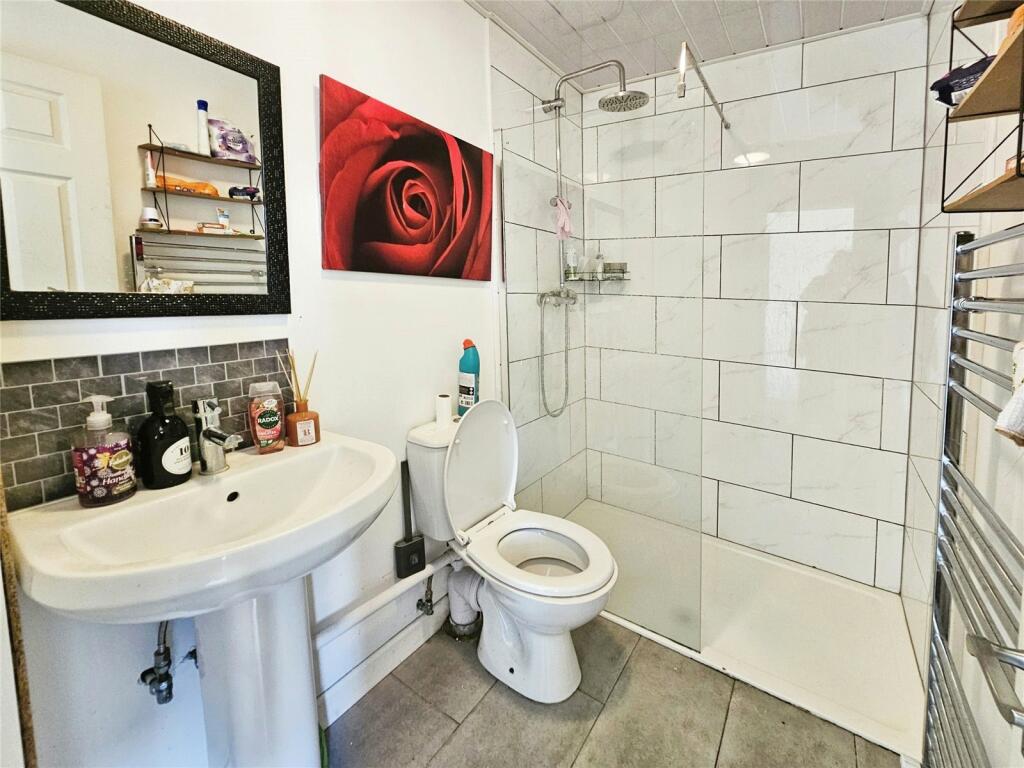 Bedroom 3 En-Suite