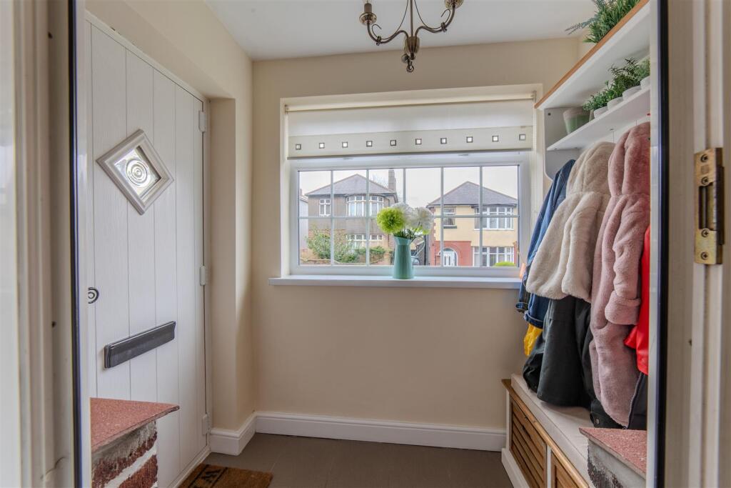 15 Beechcroft Road-9.jpg