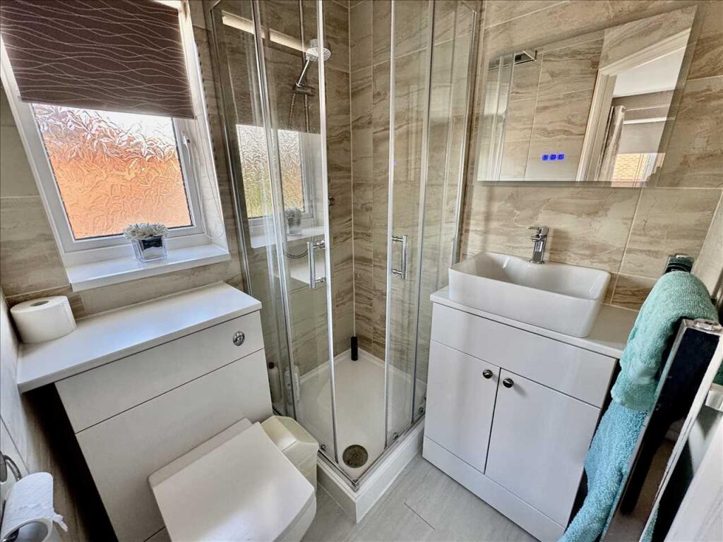 ENSUITE SHOWER ROOM