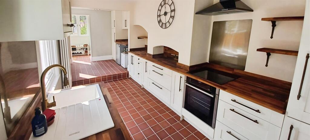 Kitchen/Breakfast Room