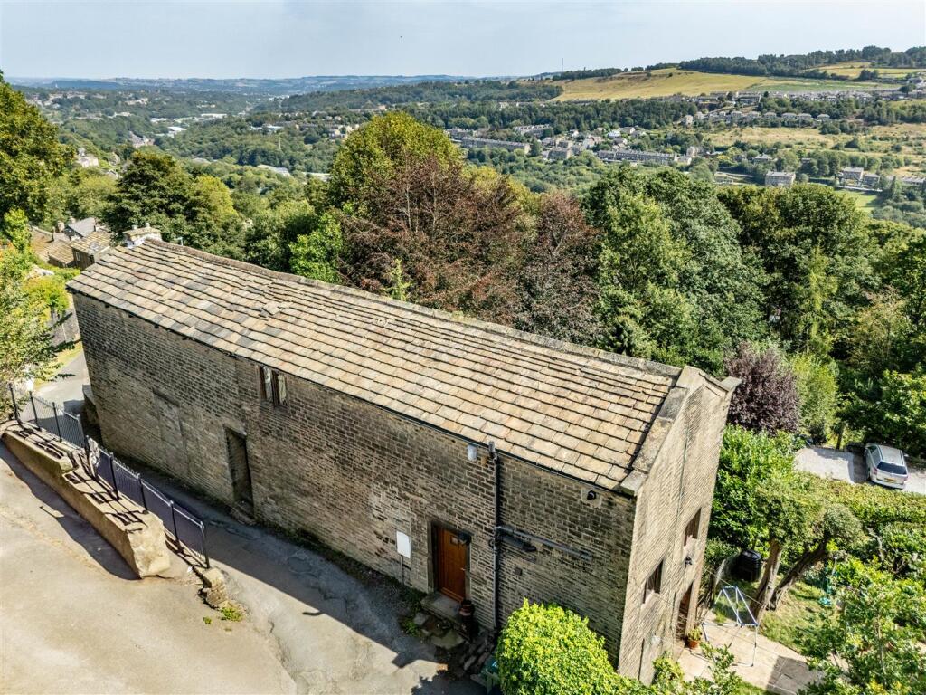50UWLHudds-130825-1.jpg