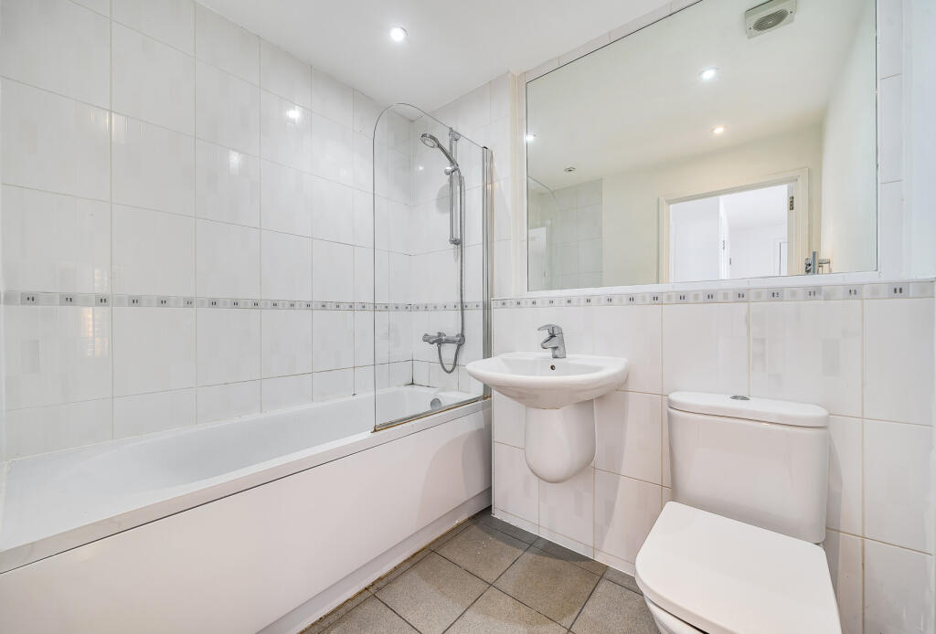 1353575-10-68c364...