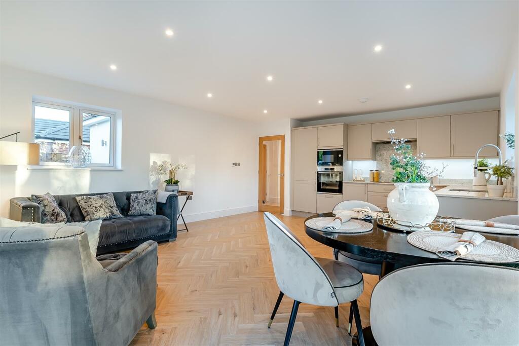 8632067-interior07.jpg