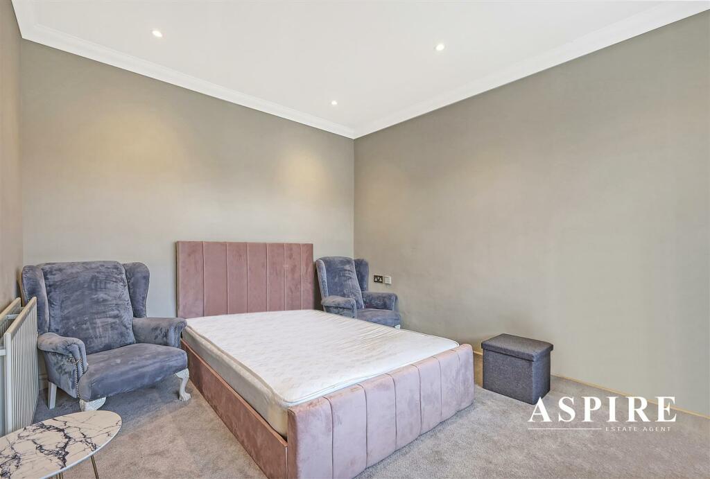 IMG_5996_5 copy 2-dp.jpg