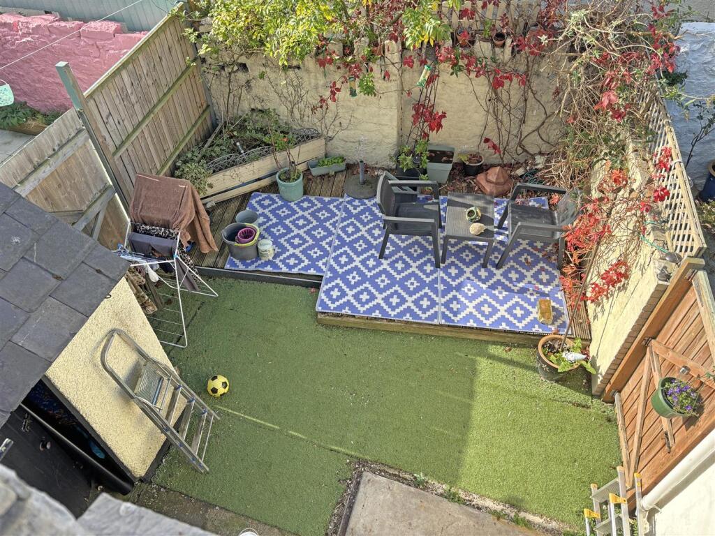 Garden V2.JPG