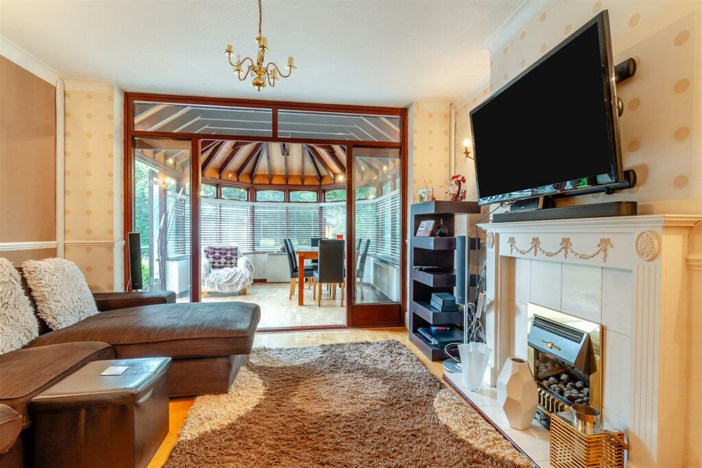 8617028-interior24.jpg