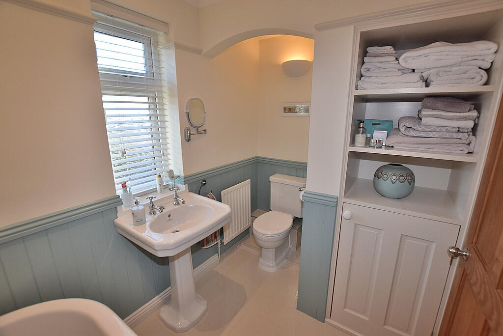 bathroom alt