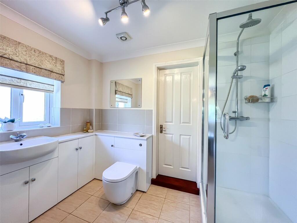 Master Ensuite