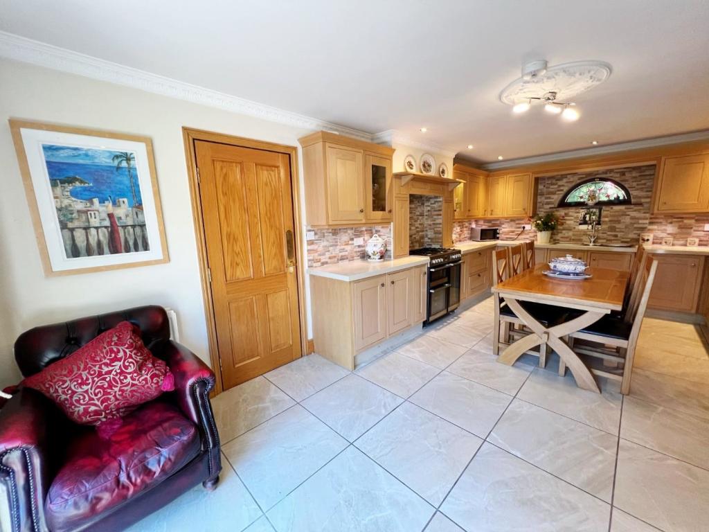 Kitchen 3.jpg