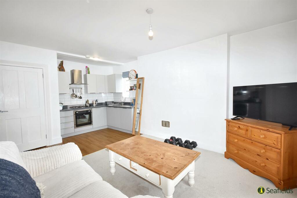 Kitchen/Living Room
