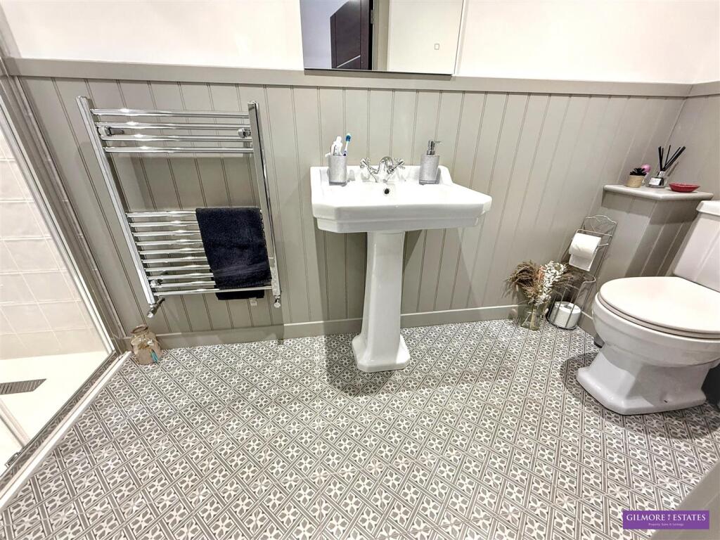 Ensuite
