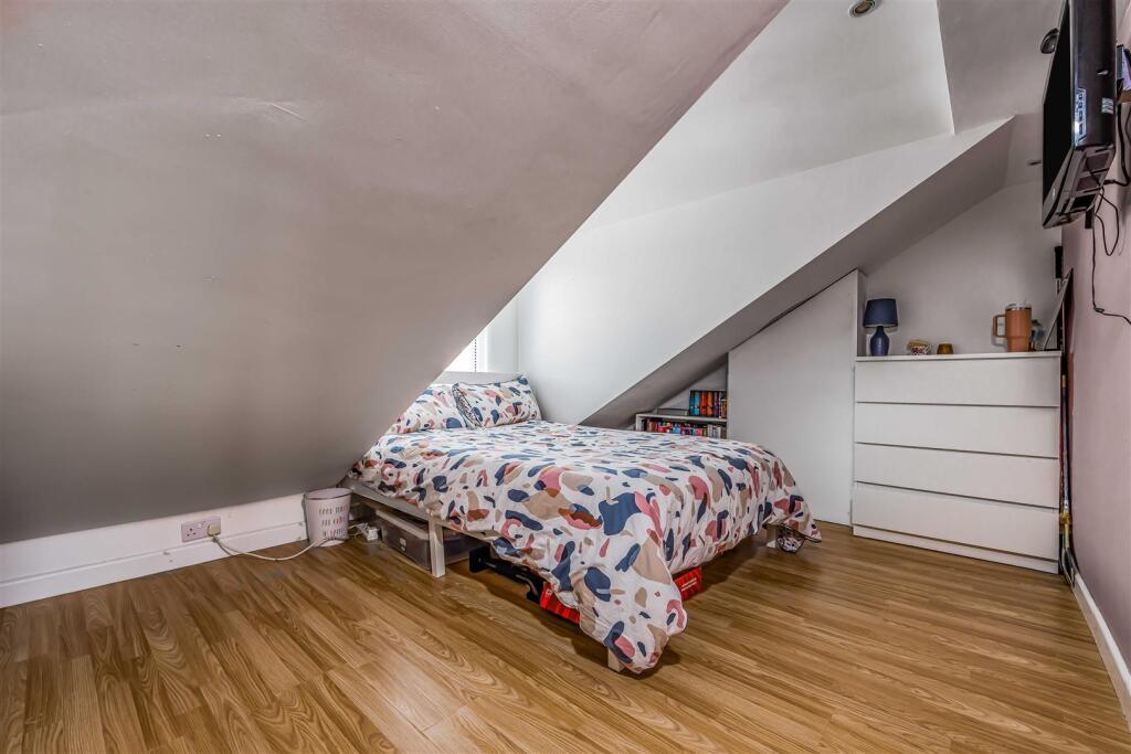 3 Algiers Road, Baffins-Small-PorticoMarketing-Sol