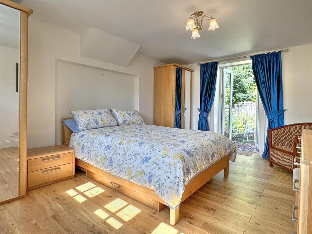 GROUND FLOOR BEDROOM