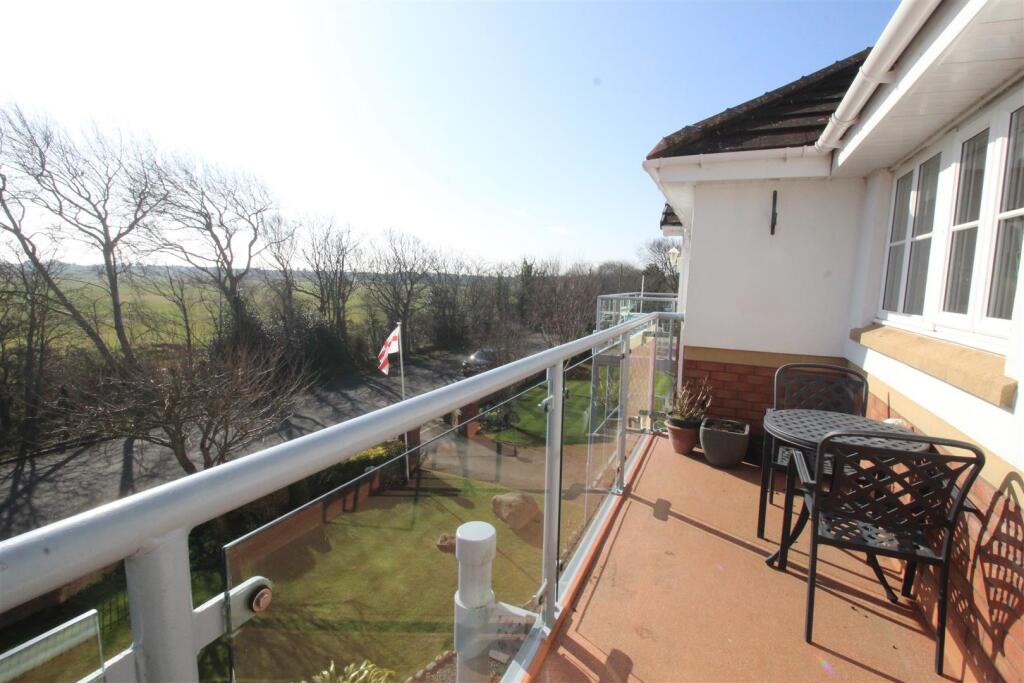 Gleneagles, 19, balcony.JPG