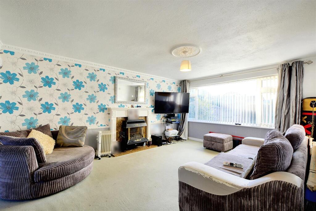Lounge_1.jpeg