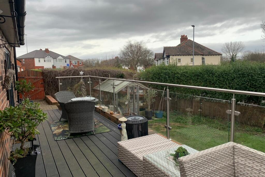 decking area