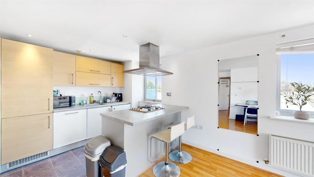 26 Maha Building, Merchant Street - mnhIOM1sbz7t6n