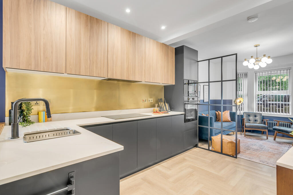 Noreen 127 Hitchin R