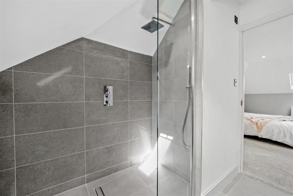 Bath 4.jpg