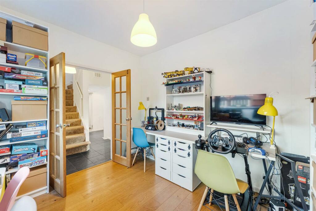 Sitting Room Aspect 2