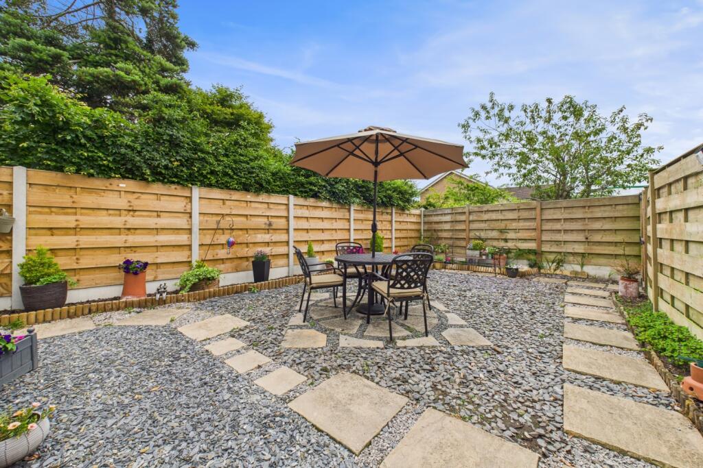 CAM03162G0-PR0279-STILL021