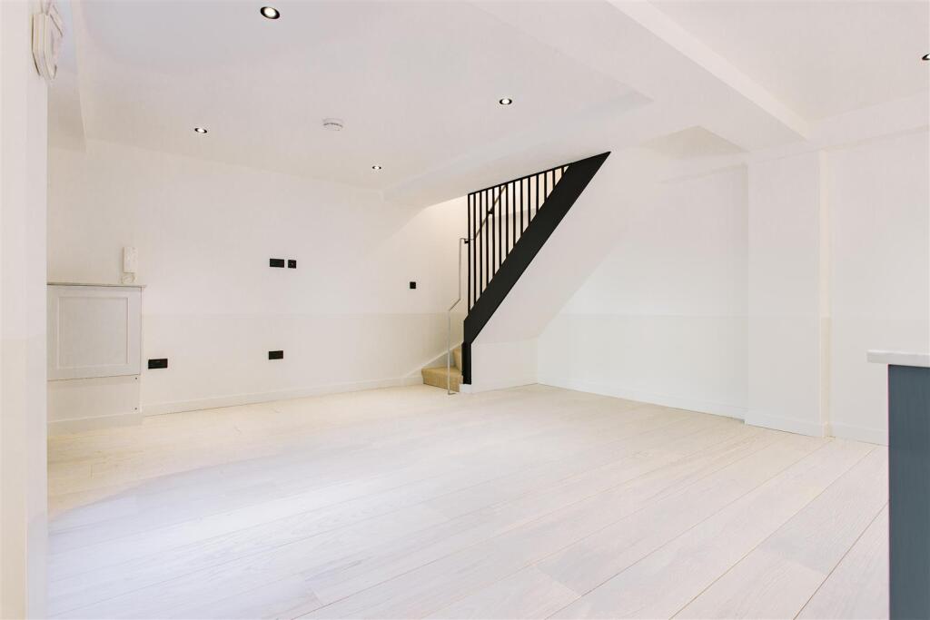 MB_number 4_fonthill mews_44.jpg