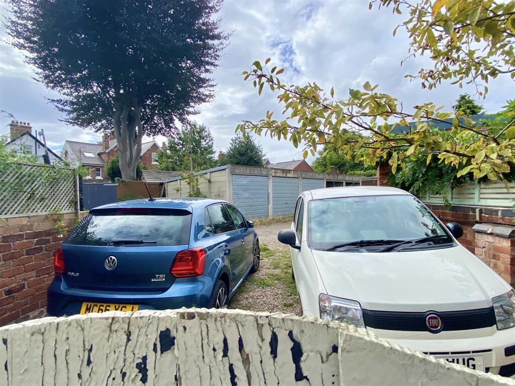 6 Coton Crescent -6.jpg