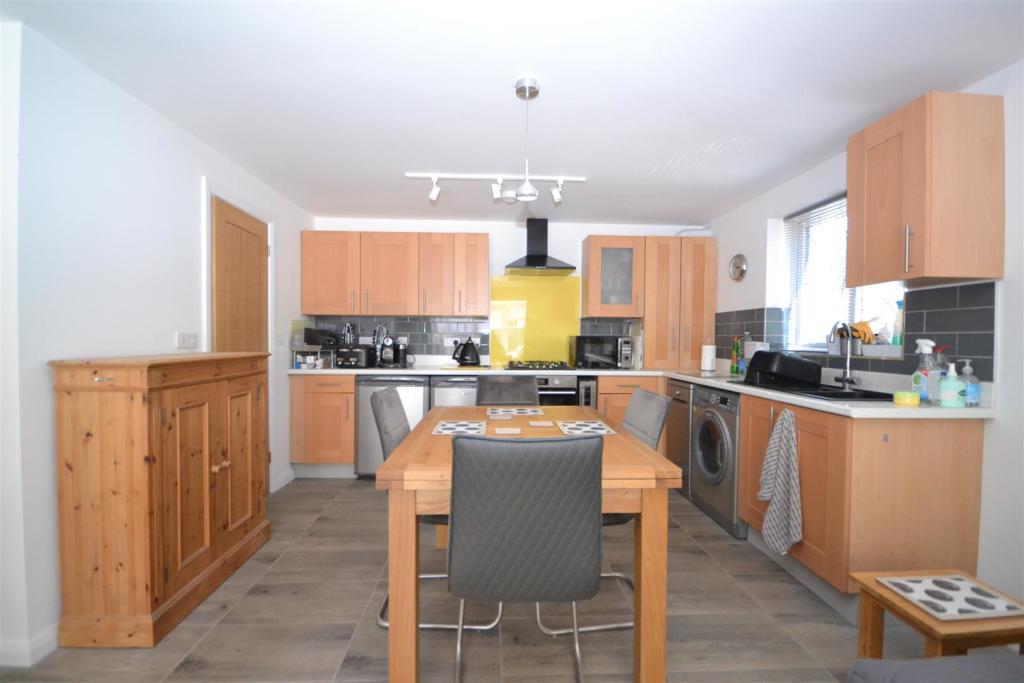 Annexe Kitchen Area