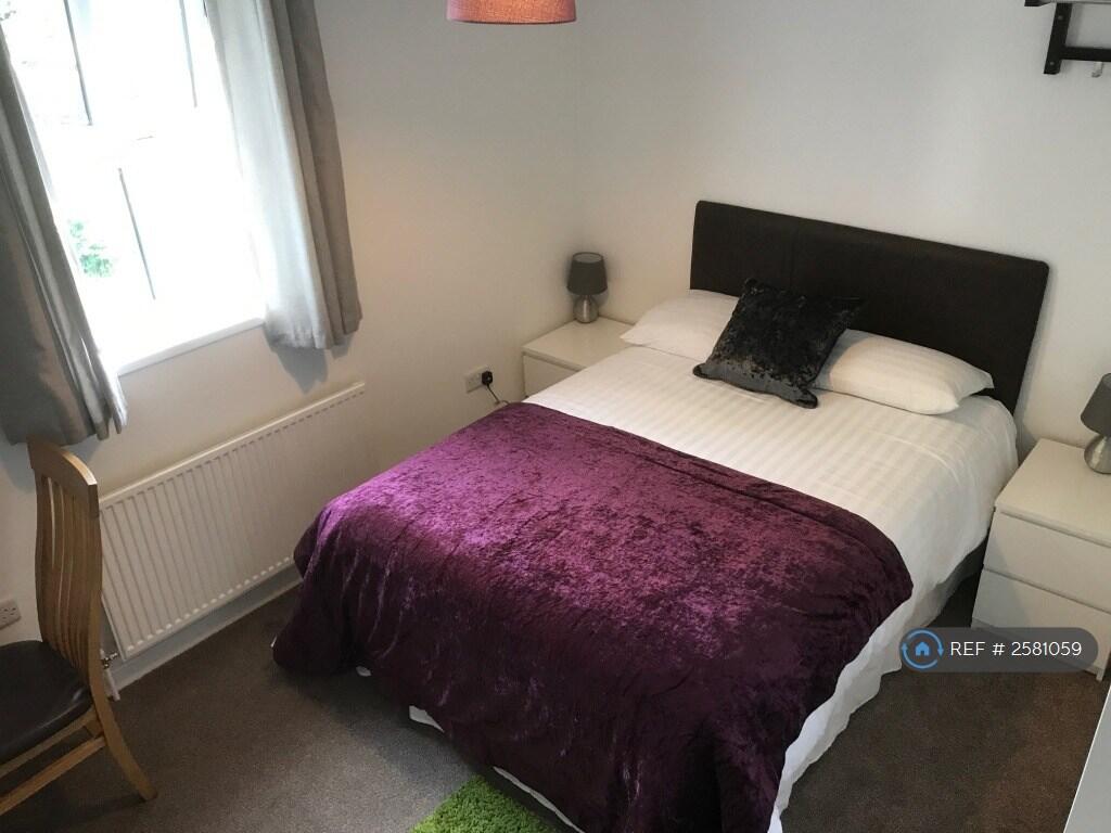 Choice Of Bedrooms (Larger Rooms Also Available)