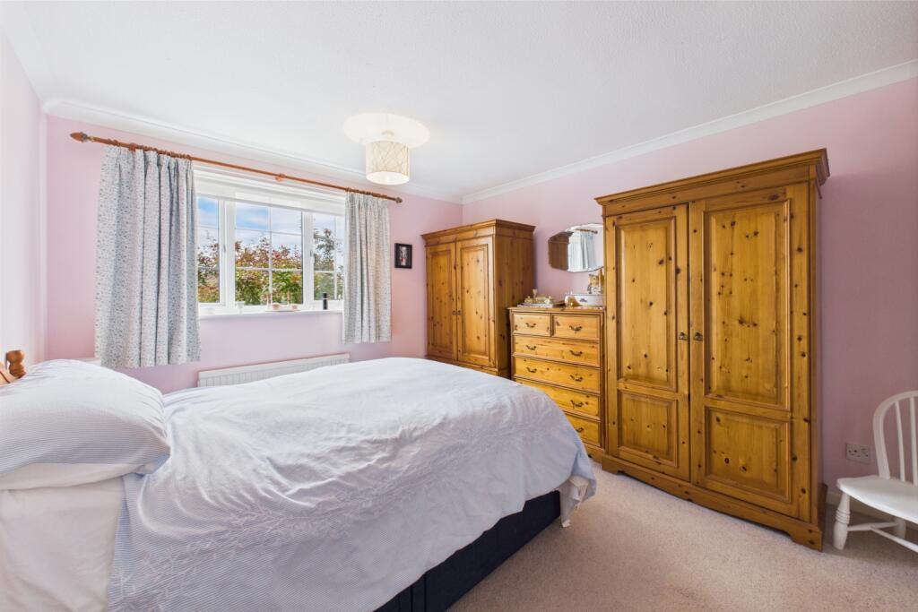 CAM03162G0-PR0269-STILL031