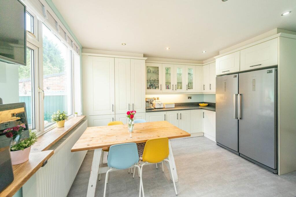 SITTING ROOM DINING ROOM AND DINING KITCHEN