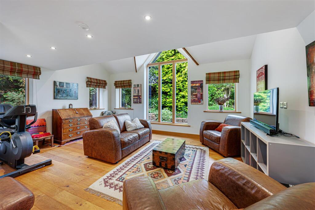 Lounge / dining room