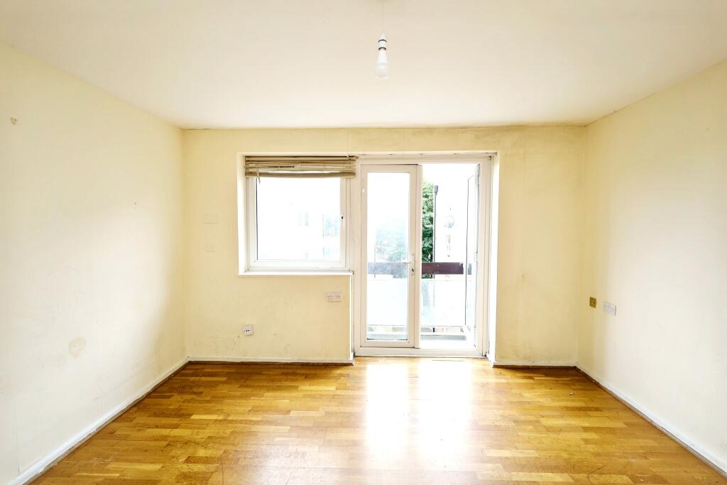 Flat 22 Rapley House, Turin Street, Bethnal Green, London, E2 6NH