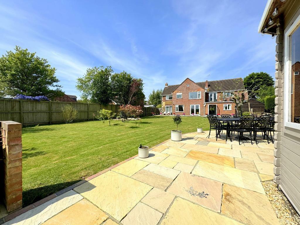 BBQ area and patio